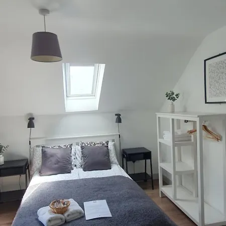 Pasta Factory Guest Проживание в семье