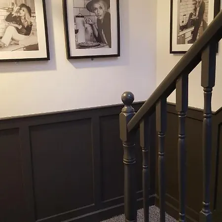 Pasta Factory Guest * غالواي